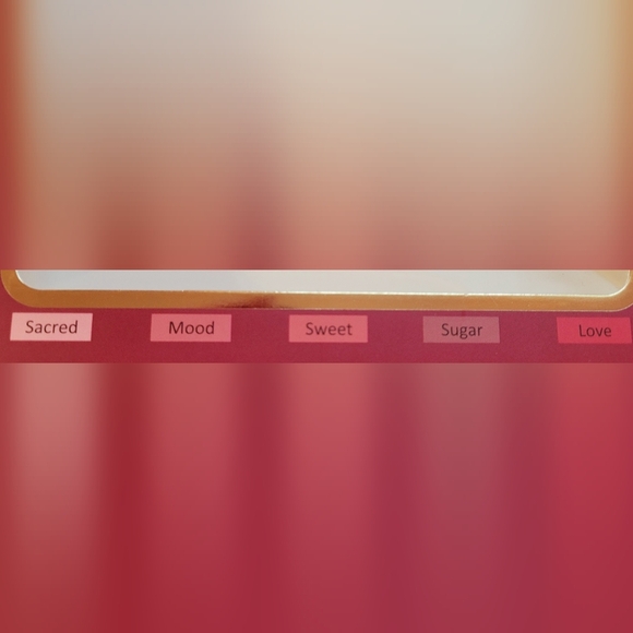 NWOAB SONA Lip Gloss - $10 FOR ALL (5 REMAINING) - Picture 4 of 7